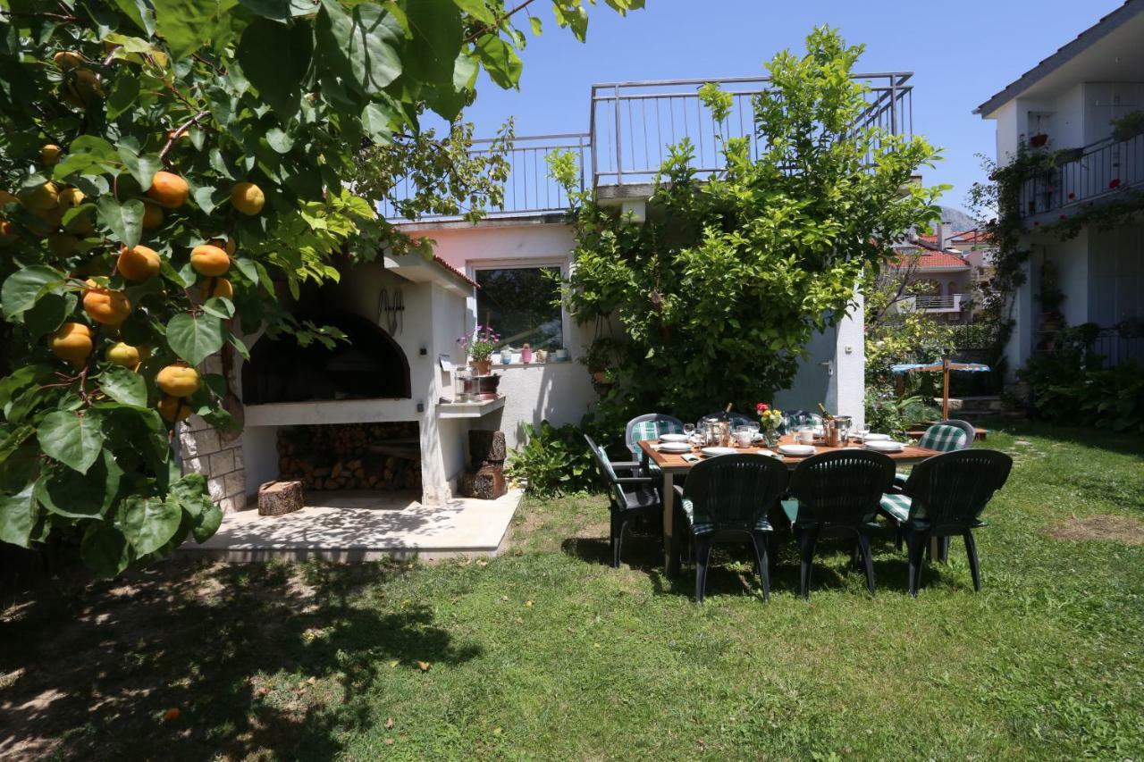 Apartments Rose Каштела Экстерьер фото