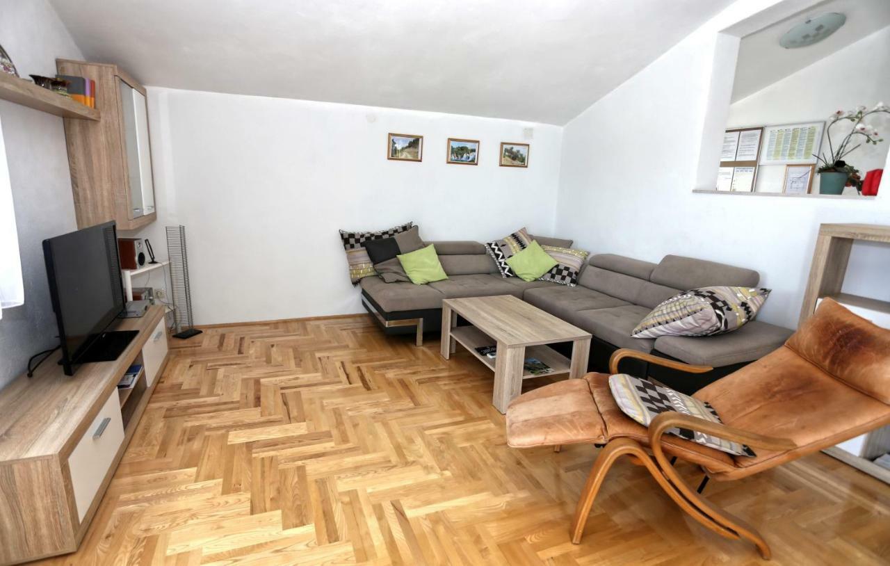 Apartments Rose Каштела Экстерьер фото