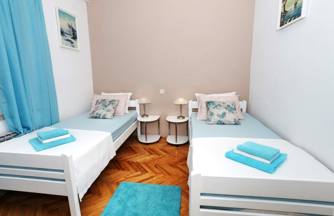 Apartments Rose Каштела Экстерьер фото